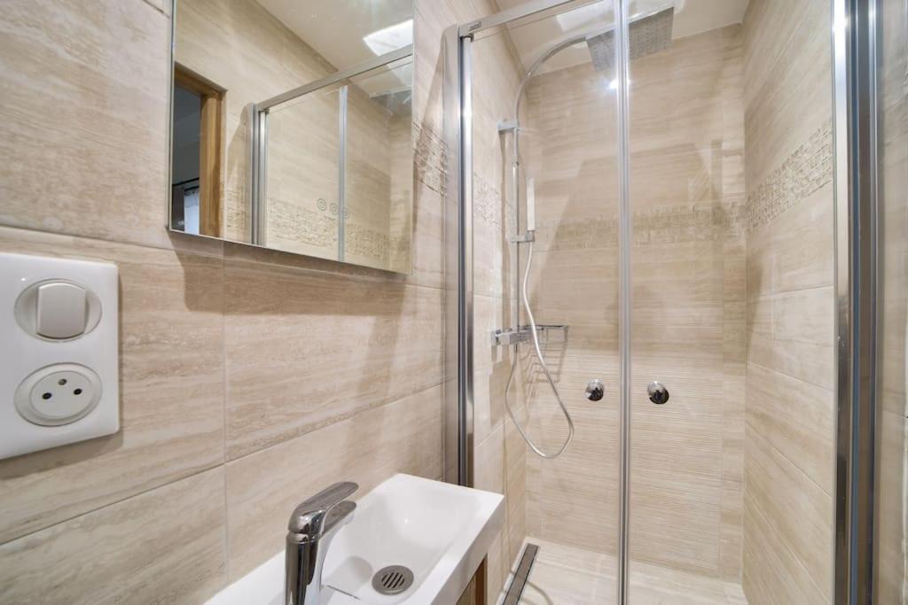 Superbe Maisonnette Neuve Au Coeur De Párizs Kültér fotó