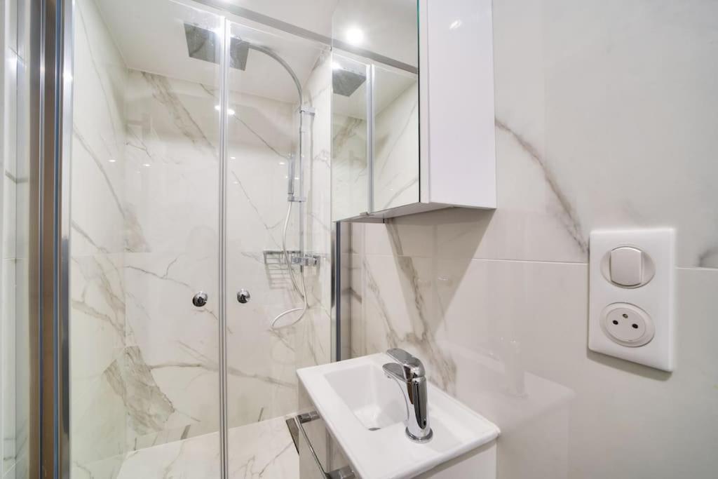 Superbe Maisonnette Neuve Au Coeur De Párizs Kültér fotó