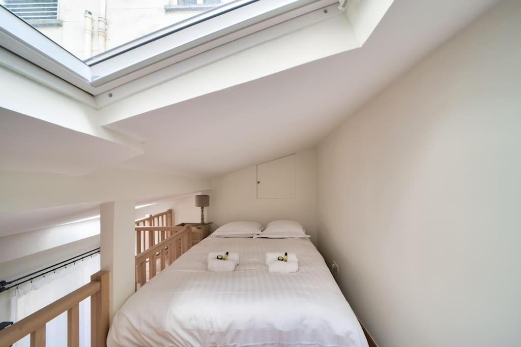 Superbe Maisonnette Neuve Au Coeur De Párizs Kültér fotó